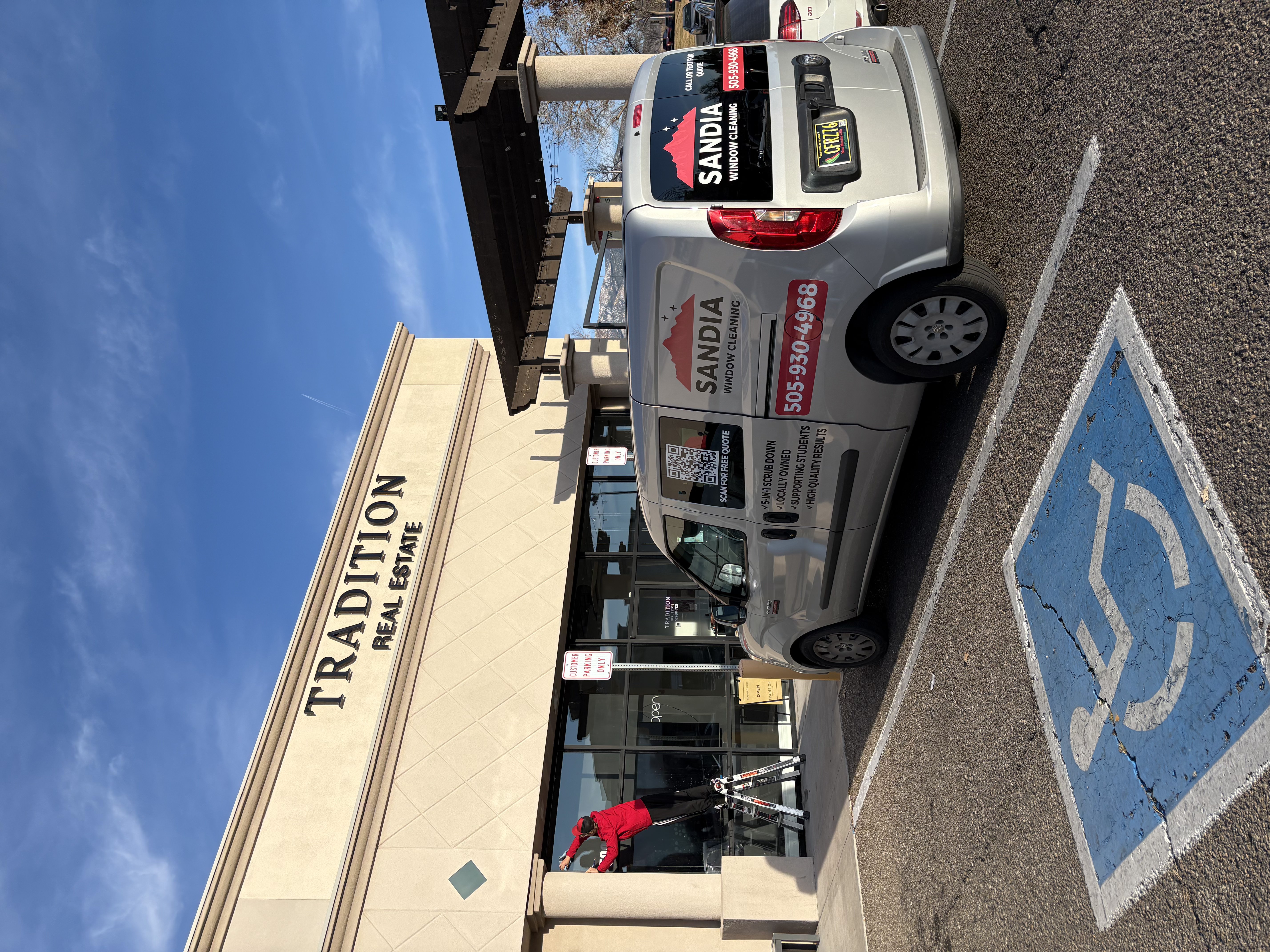 Sandia Window Cleaning team on the job
